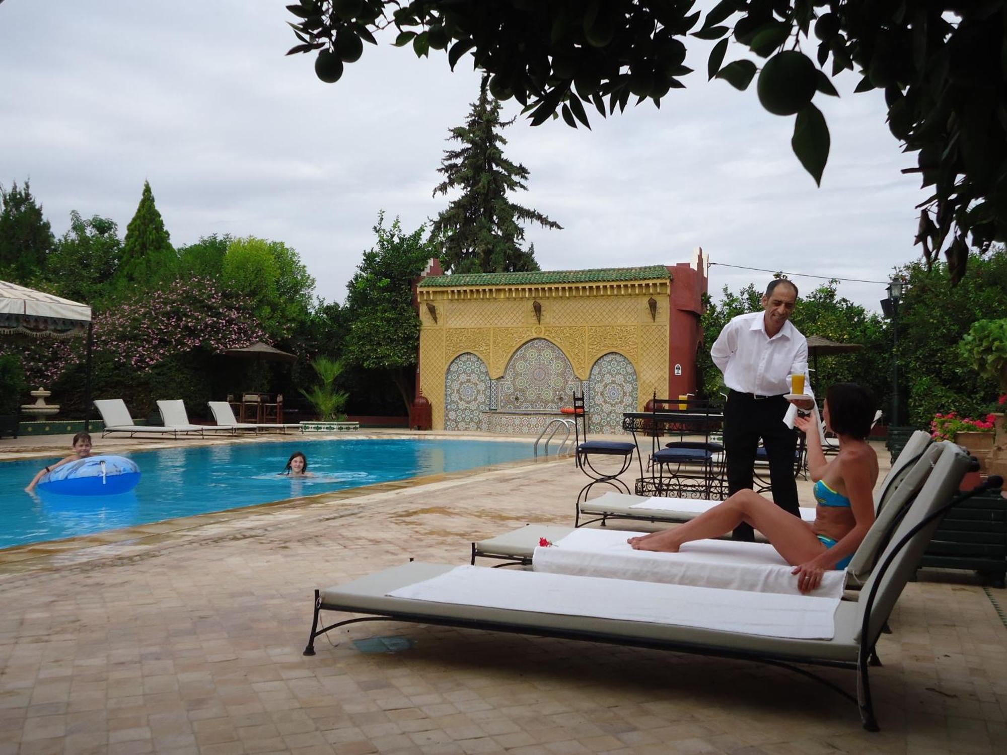 Hotel Riad L' Arganier D' Or Aït el Rhazi Exterior foto